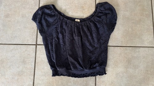 Hollister crop off - hollister, shoulder